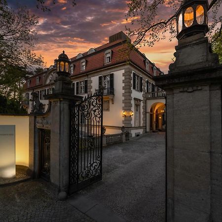 Schlosshotel Berlin Bagian luar foto The gate of the villa
