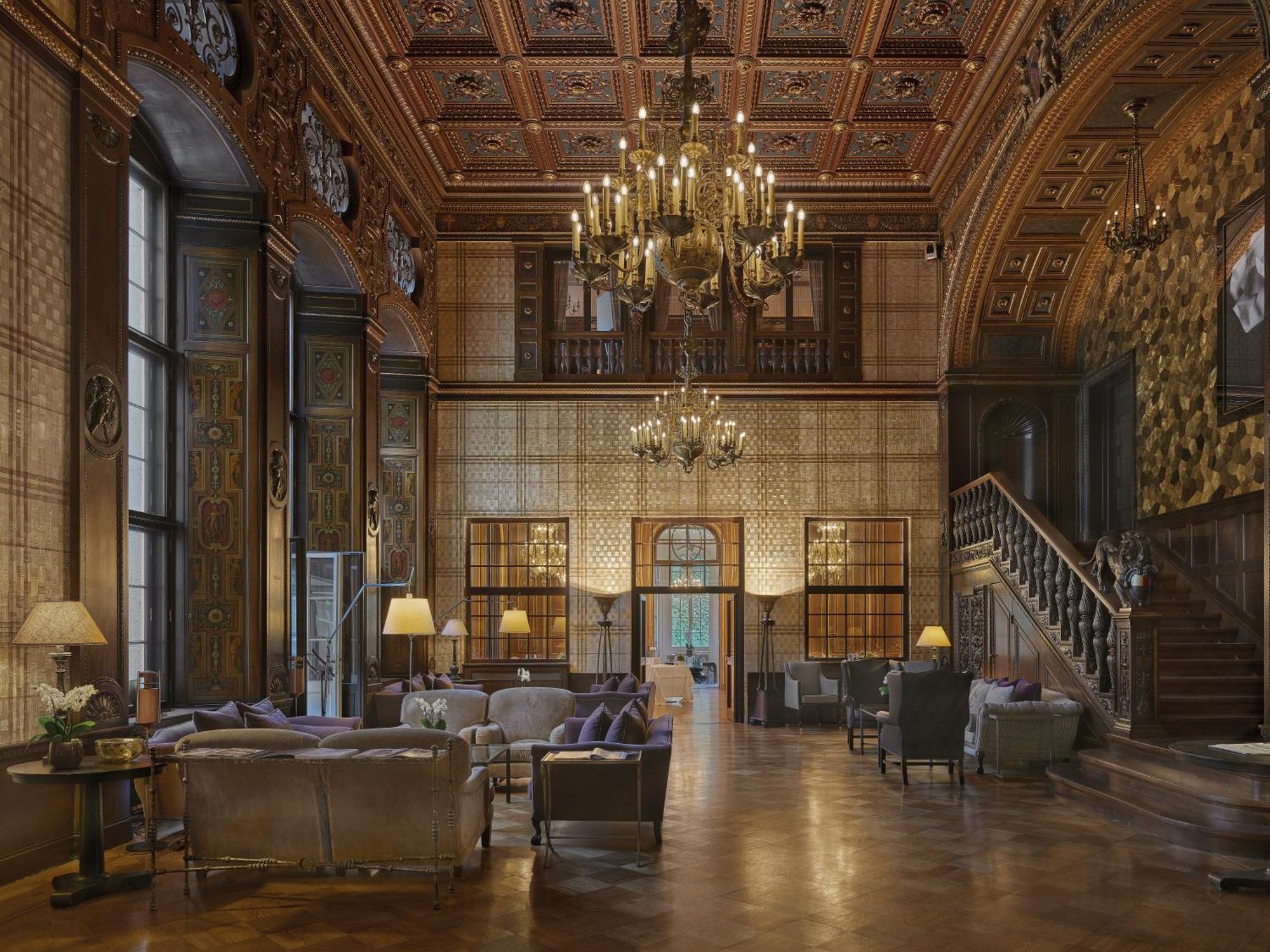 Schlosshotel Berlin Bagian luar foto The lobby of the hotel