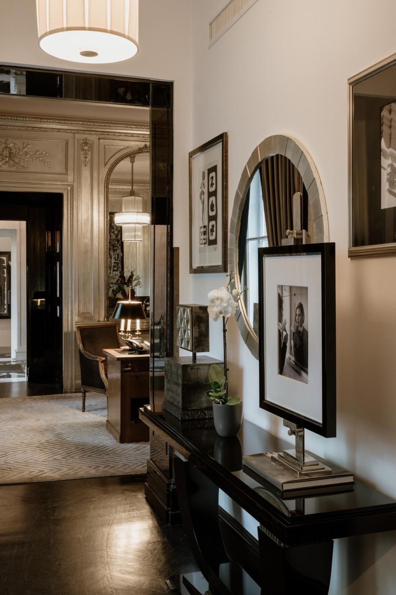 Schlosshotel Berlin Bagian luar foto Interior of the hotel